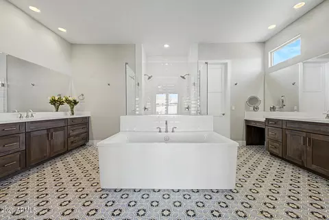 Bath - 1716 E Melrose St, Mesa, AZ 85203 photo 3 of 13