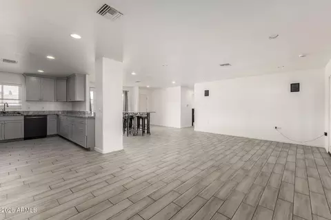 Living - 136 E Palmcroft Dr, Tempe, AZ 85282 photo 2 of 4