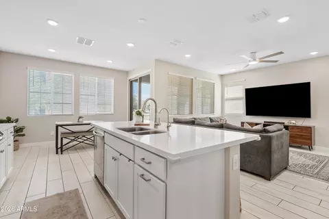 Kitchen - 9310 E Sequence Ave, Mesa, AZ 85212 photo 5 of 5