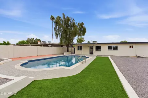 2211 W Windrose Dr, Phoenix, AZ 85029 photo 3