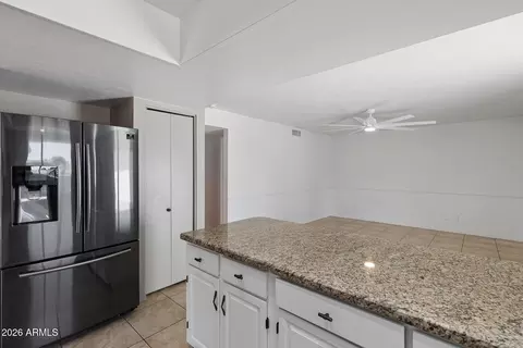 Kitchen - 4423 W Keating Cir, Glendale, AZ 85308 photo 7 of 8