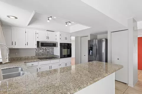 Kitchen - 4423 W Keating Cir, Glendale, AZ 85308 photo 5 of 8