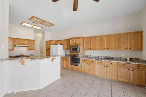 Kitchen - 4418 E Jaeger Rd, Phoenix, AZ 85050 photo 1 of 5