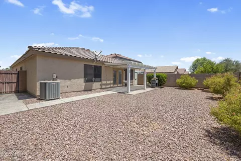 Exterior - 873 E Saratoga St, Gilbert, AZ 85296 photo 5 of 9