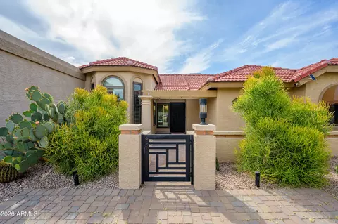 1365 N Lakeshore Dr, Chandler, AZ 85226