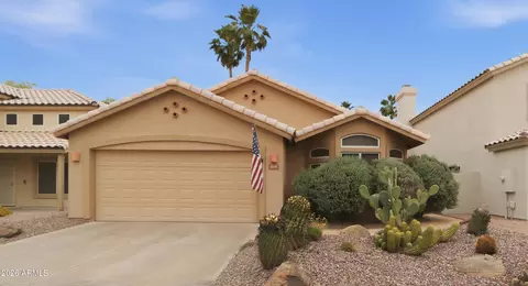 1075 N Saguaro St, Chandler, AZ 85224