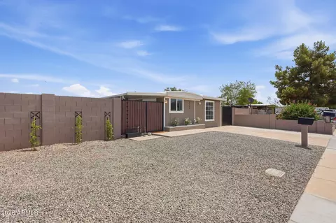 2103 N Silverton St, Mesa, AZ 85203
