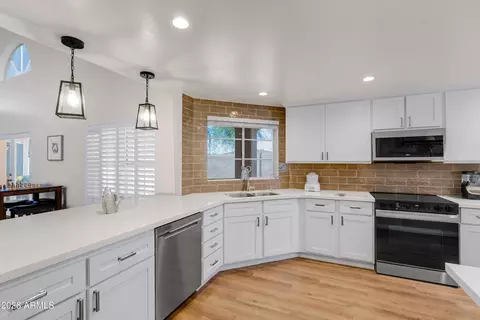 Kitchen - 6451 E Sugarloaf St, Mesa, AZ 85215 photo 2 of 3
