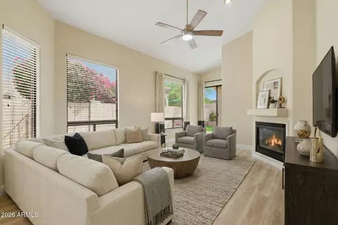 Living - 6535 N 14th Pl, Phoenix, AZ 85014 photo 1 of 7