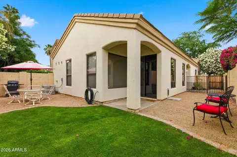 Exterior - 6535 N 14th Pl, Phoenix, AZ 85014 photo 1 of 4