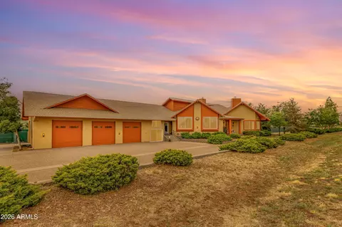 10076 E Roan Rd, Flagstaff, AZ 86004