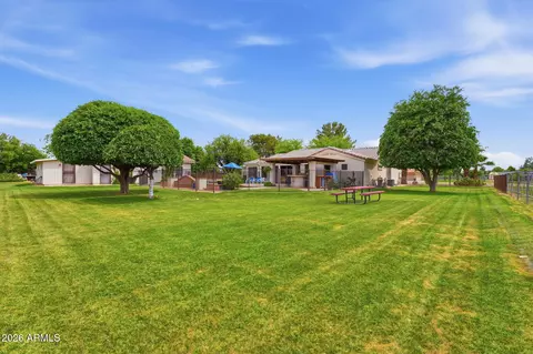 Exterior - 332 E Harrison St, Gilbert, AZ 85295 photo 16 of 21