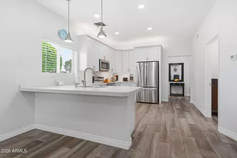 Kitchen - 332 E Harrison St, Gilbert, AZ 85295 photo 7 of 10