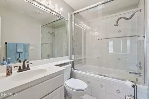 Bath - 332 E Harrison St, Gilbert, AZ 85295 photo 3 of 5