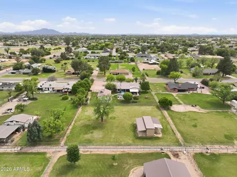 View/Area - 332 E Harrison St, Gilbert, AZ 85295 photo 6 of 8