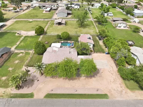 View/Area - 332 E Harrison St, Gilbert, AZ 85295 photo 2 of 8