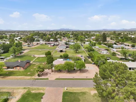 View/Area - 332 E Harrison St, Gilbert, AZ 85295 photo 3 of 8