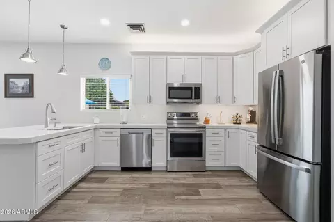 Kitchen - 332 E Harrison St, Gilbert, AZ 85295 photo 10 of 10