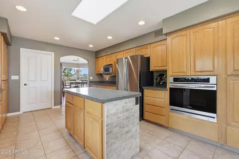 Kitchen - 332 E Harrison St, Gilbert, AZ 85295 photo 4 of 10
