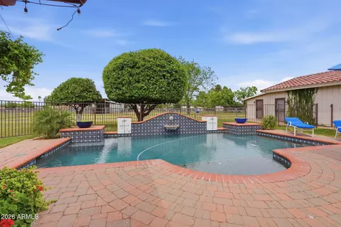 Exterior - 332 E Harrison St, Gilbert, AZ 85295 photo 7 of 21