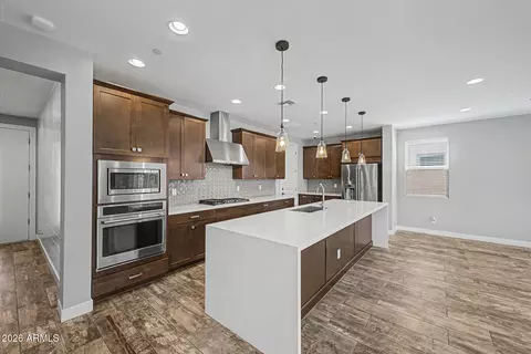 1840 S Follett Way, Gilbert, AZ 85295