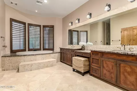 Bath - 9515 E Julep Cir, Mesa, AZ 85207 photo 1 of 4