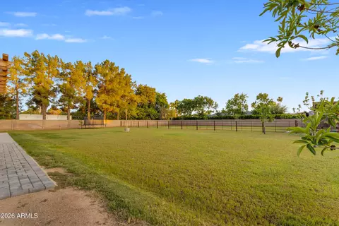 Exterior - 613 E Mesquite Ave, Gilbert, AZ 85296 photo 6 of 11
