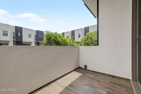 Exterior - 325 E Coronado Rd #20, Phoenix, AZ 85004 photo 3 of 9