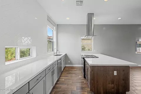 Kitchen - 325 E Coronado Rd #20, Phoenix, AZ 85004 photo 2 of 3