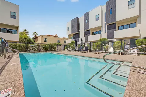 Exterior - 325 E Coronado Rd #20, Phoenix, AZ 85004 photo 6 of 9