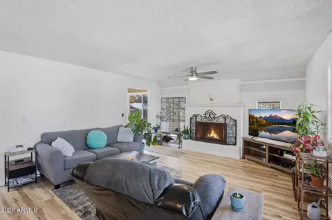 Living - 903 N Easy St, Payson, AZ 85541 photo 4 of 5