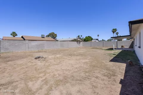 Exterior - 830 E Garnet Ave, Mesa, AZ 85204 photo 3 of 7