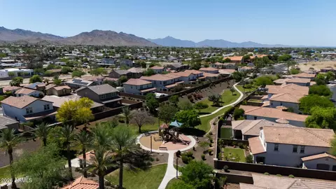 View/Area - 735 E Gary Ln, Phoenix, AZ 85042 photo 1 of 3
