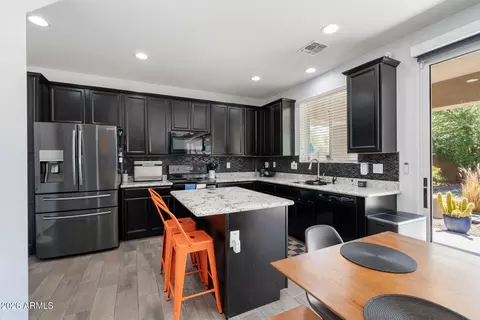 Kitchen - 735 E Gary Ln, Phoenix, AZ 85042 photo 1 of 4
