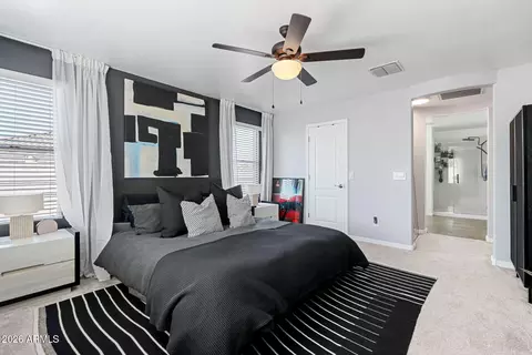 Bedroom - 735 E Gary Ln, Phoenix, AZ 85042 photo 2 of 4
