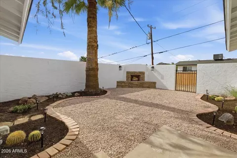 Exterior - 1024 E Butler Dr, Phoenix, AZ 85020 photo 3 of 8
