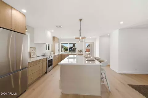 Kitchen - 1024 E Butler Dr, Phoenix, AZ 85020 photo 2 of 6