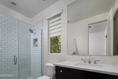 Bath - 3548 E Bloomfield Pkwy, Gilbert, AZ 85296 photo 4 of 7
