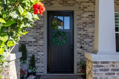 Entry Way - 3548 E Bloomfield Pkwy, Gilbert, AZ 85296 photo 1 of 5