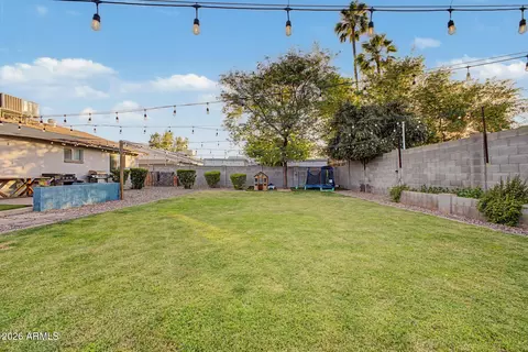 Exterior - 3348 E Anderson Dr, Phoenix, AZ 85032 photo 7 of 11