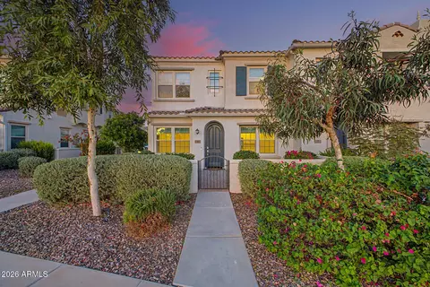 4077 S Sabrina Dr #8, Chandler, AZ 85248