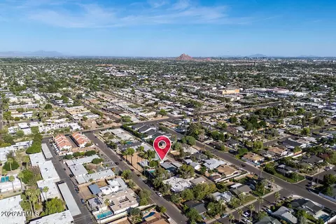 View/Area - 3517 E Montecito Ave, Phoenix, AZ 85018 photo 2 of 8