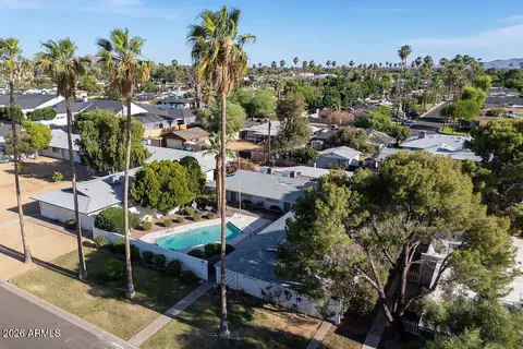 View/Area - 3517 E Montecito Ave, Phoenix, AZ 85018 photo 7 of 8