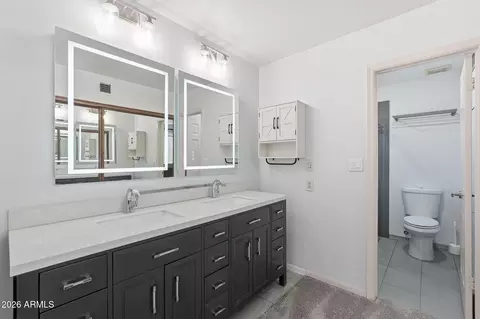 Bath - 319 E Hackamore St, Mesa, AZ 85201 photo 2 of 4