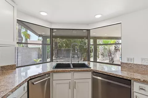 Kitchen - 319 E Hackamore St, Mesa, AZ 85201 photo 4 of 5