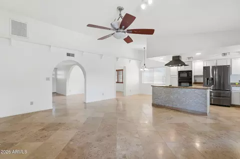Living - 319 E Hackamore St, Mesa, AZ 85201 photo 6 of 7