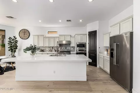 Kitchen - 8207 E Jasmine Cir, Mesa, AZ 85207 photo 2 of 3