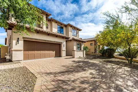 Exterior - 8207 E Jasmine Cir, Mesa, AZ 85207 photo 2 of 13