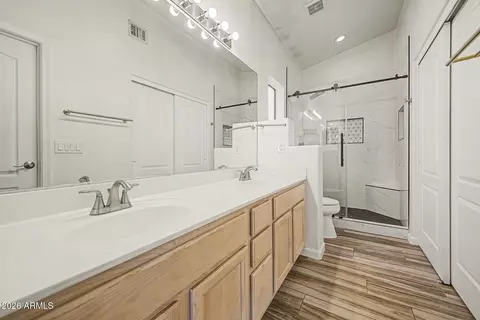 Bath - 20040 N 13th Dr, Phoenix, AZ 85027 photo 1 of 3