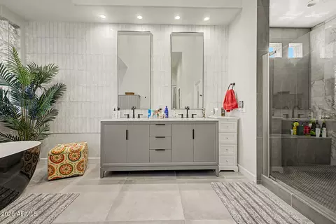 Bath - 5345 E Mclellan Rd #107, Mesa, AZ 85205 photo 1 of 5